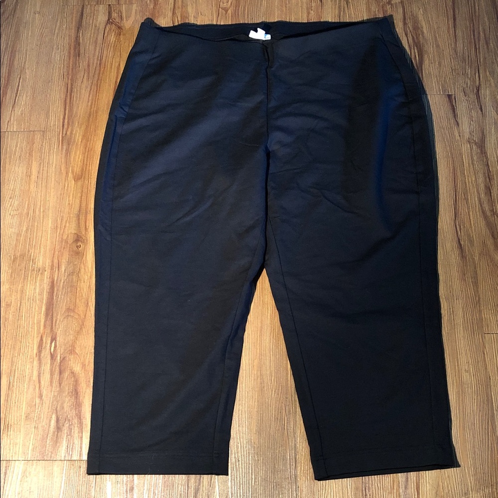 Elegant Black Cropped Pants Stretch NWOT